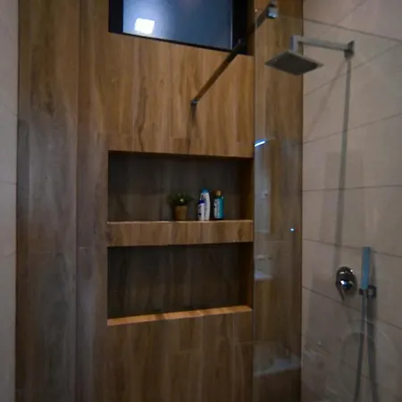 Stylish Two Bedroom House With Private Pool 빌라 *