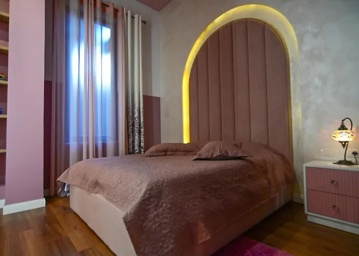 Stylish Two Bedroom House With Private Pool Villa