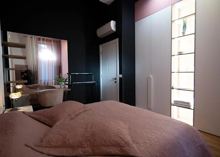 Willa Stylish Two Bedroom House With Private Pool