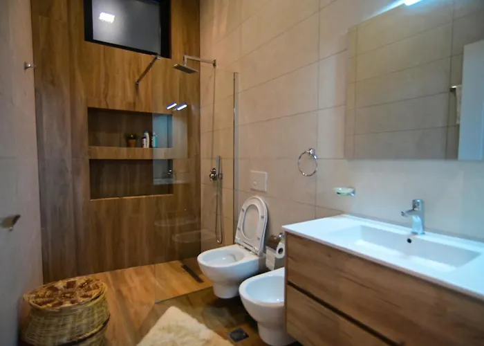 Villa Stylish Two Bedroom House With Private Pool