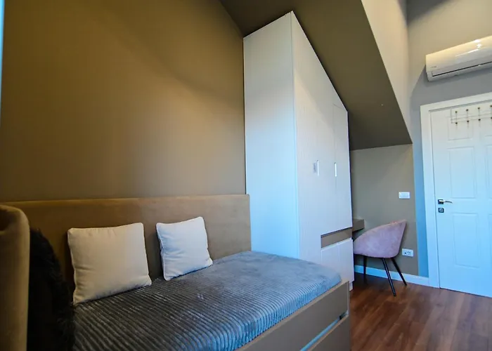 Stylish Two Bedroom House With Private Pool Tirana